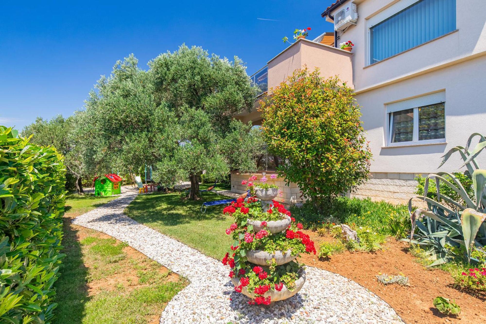 פונאנט Apartments Miljenko מראה חיצוני תמונה