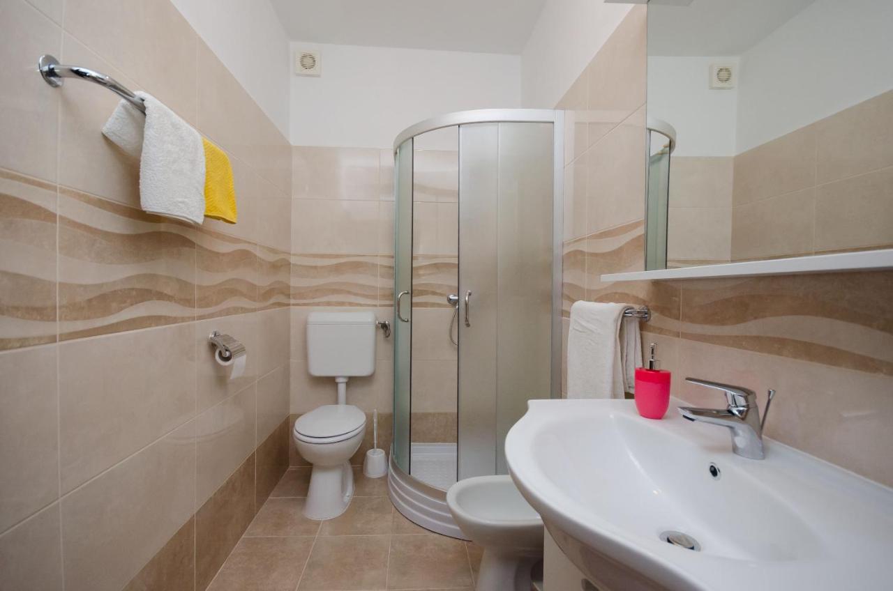 פונאנט Apartments Miljenko מראה חיצוני תמונה